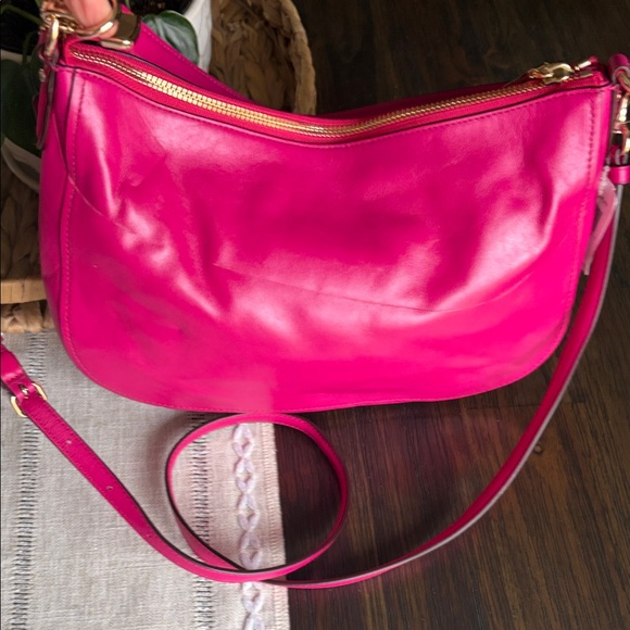 Coach Chelsea Vibrant Pink Crossbody Bag - Picture 2 of 16